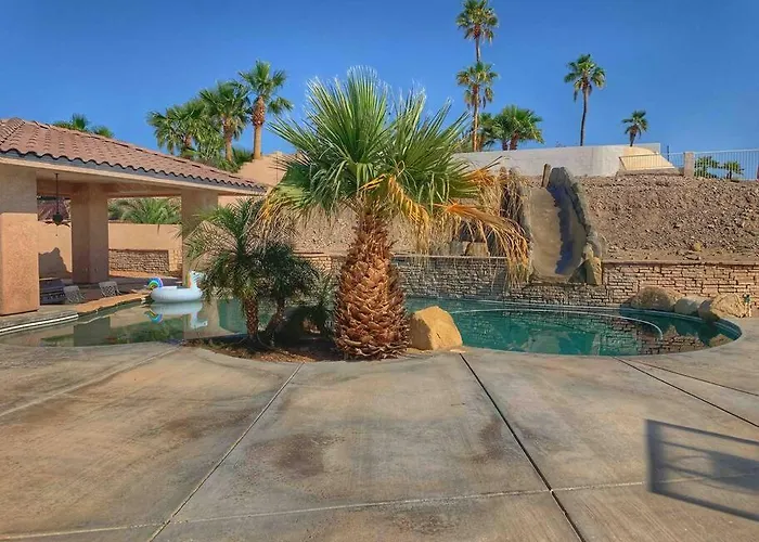 Ultimate Backyard - Pool, Spa, Slide, Views, Golf