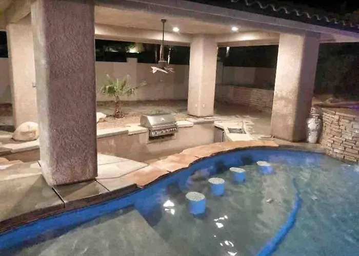 Ferienhaus Ultimate Backyard - Pool, Spa, Slide, Views, Golf