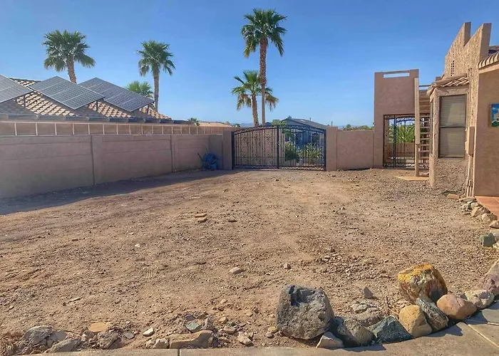 Ultimate Backyard - Pool, Spa, Slide, Views, Golf